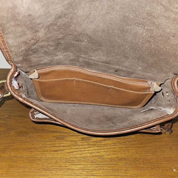 Vintage Dooney and bourke Brown Pebbled Leather Crossbody Bag - Picture 13 of 14